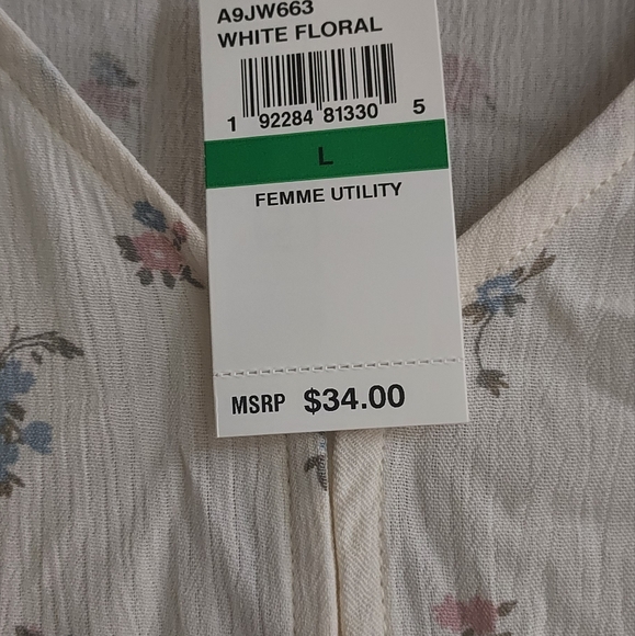 Top - Picture 3 of 3